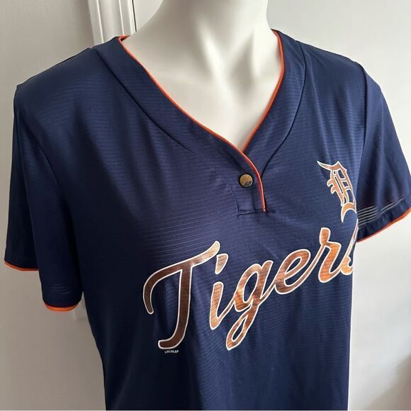 Detroit Tigers Apparel, Size Large - Picture 3 of 7